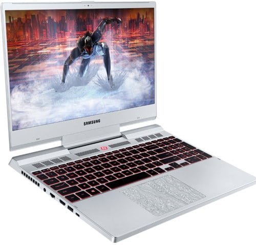 O Notebook Gamer Samsung Odyssey NP850XBD-XG2BR possui processador Intel Core i7 (9750H 9ª Geração) de 2.4 GHz a 4.1 GHz e 12MB cache, 16GB de memória RAM (DDR4 - 2 X 8GB sendo 2 SODIMM), SSD de 256GB e HD de 1 TB (5.400 RPM), Tela PLS Full HD de 15,6" antirreflexiva e resolução máxima de 1920 x 1080, Placa de Vídeo integrada Intel UHD Graphics 630 e NVIDIA Geforce GTX 1650 com 4GB de memória dedicada (GDDR5), Conexões USB e HDMI, Wi-Fi 802.11 b/g/n/ac, Webcam, Não possui Drive de DVD, Bateria de 54 Wh, Peso aproximado de 2,59kg e Windows 10 64 bits.