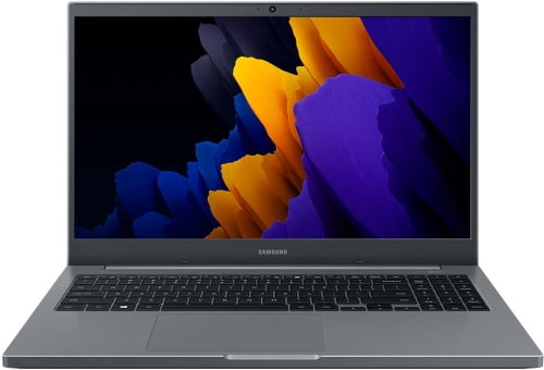 O Notebook Samsung Book NP550XDA-KO3BR possui processador Intel Celeron Dual Core (6305) de 1.8 GHz e 4 MB cache, memória de 4 GB DDR4 sendo expansível até 32GB, SSD de 256GB PCIe NVMe M.2, Tela de 15,6" Full HD com resolução máxima de 1920x1080 pixels, Placa de Vídeo Gráficos UHD Intel Core da 11ª Geração, Conexões USB e HDMI, placa de rede wireless, bluetooth v5.0, Não possui Drive de DVD, Bateria de 3 células (43Wh), Peso aproximado de 1,86Kg e Sistema Operacional Windows® 10 Home de 64 bits.